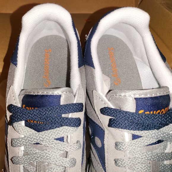 Sneakers - Picture 2 of 6